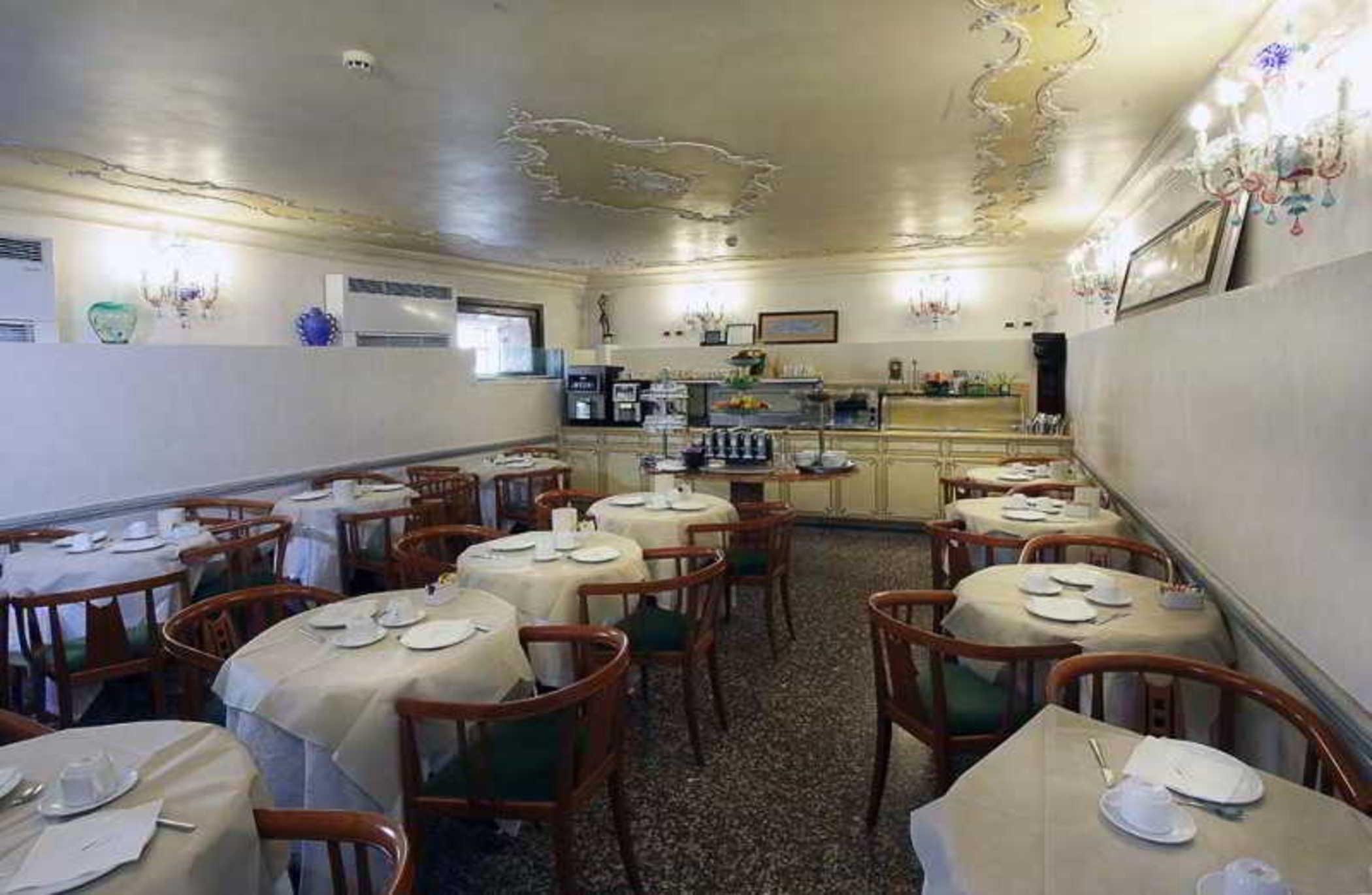 Hotel San Moise Venesia Bagian luar foto
