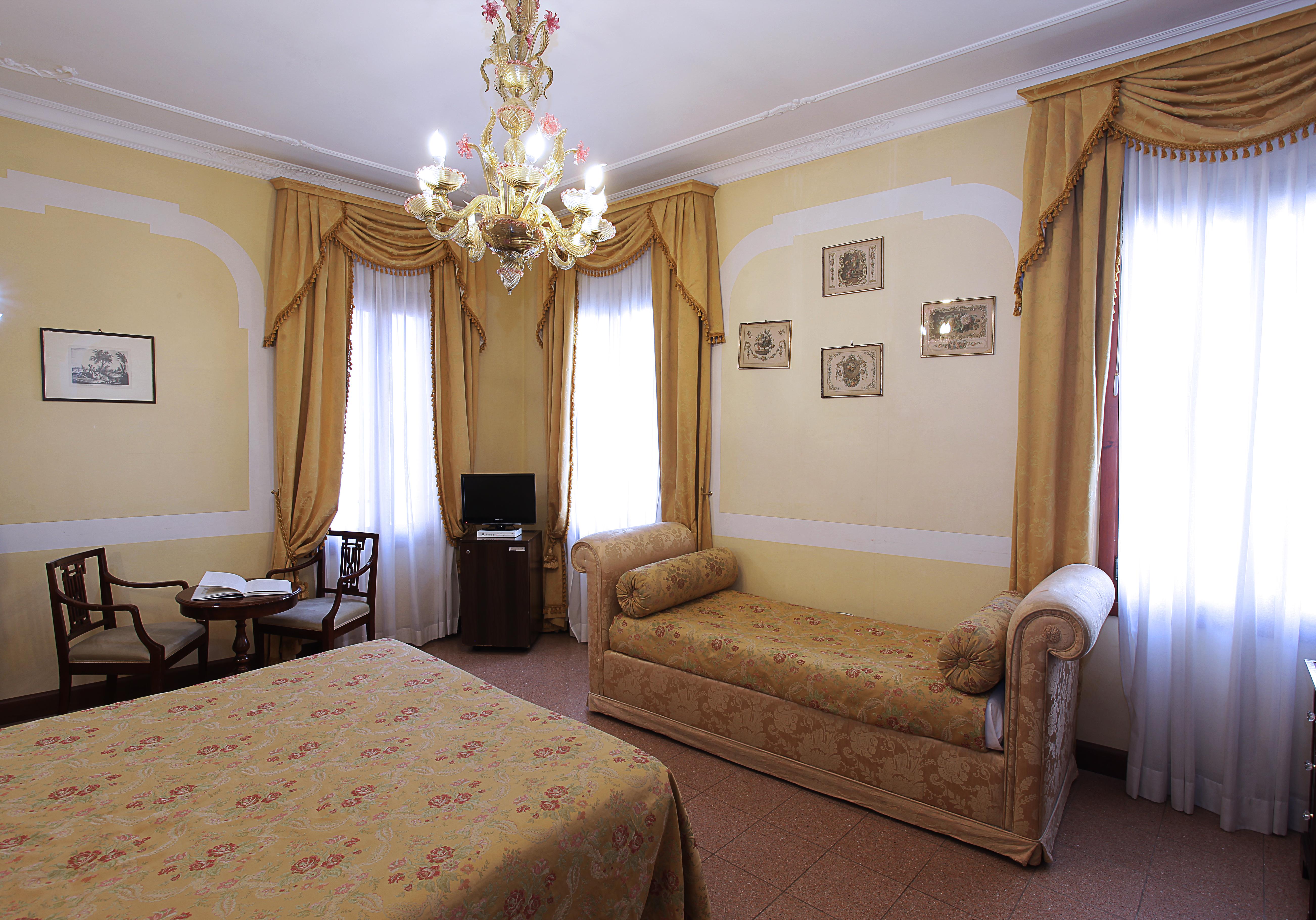 Hotel San Moise Venesia Bagian luar foto