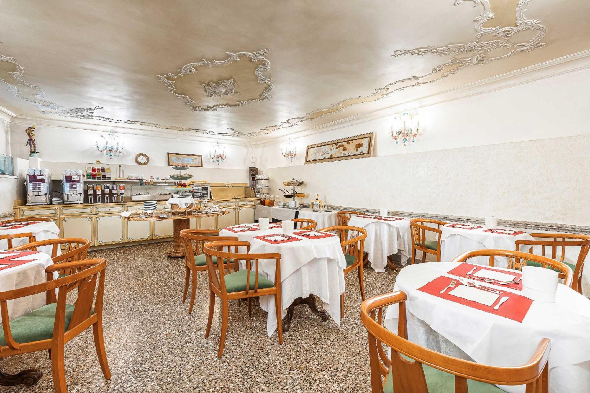 Hotel San Moise Venesia Bagian luar foto