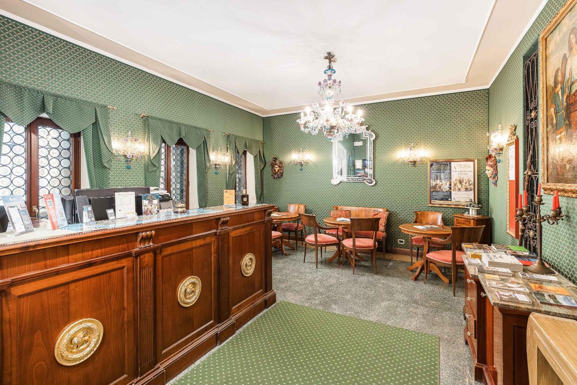 Hotel San Moise Venesia Bagian luar foto