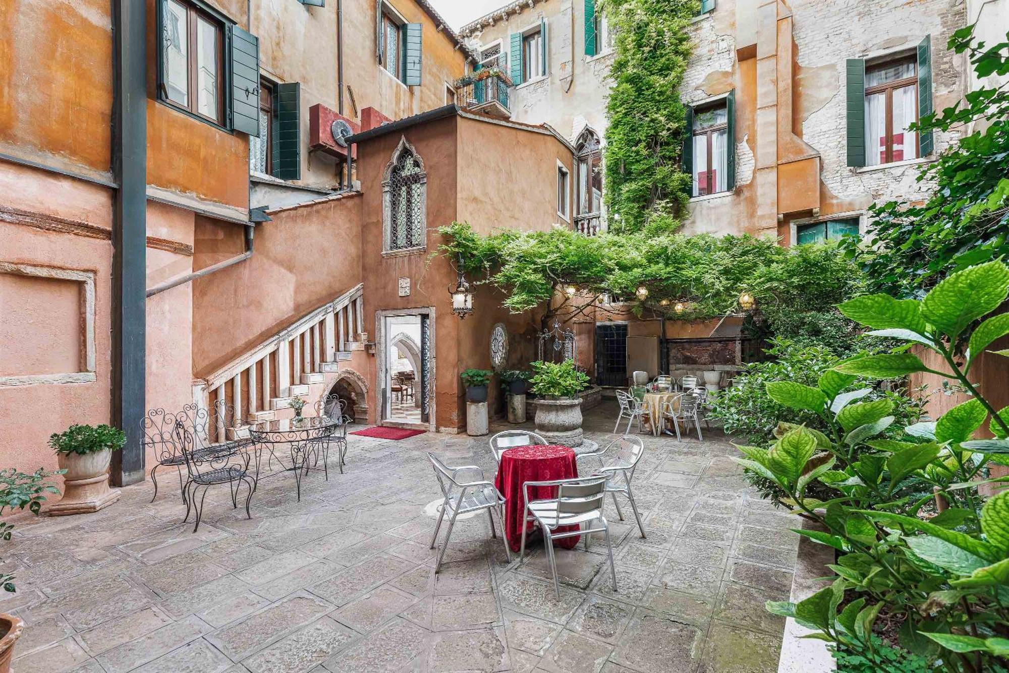 Hotel San Moise Venesia Bagian luar foto