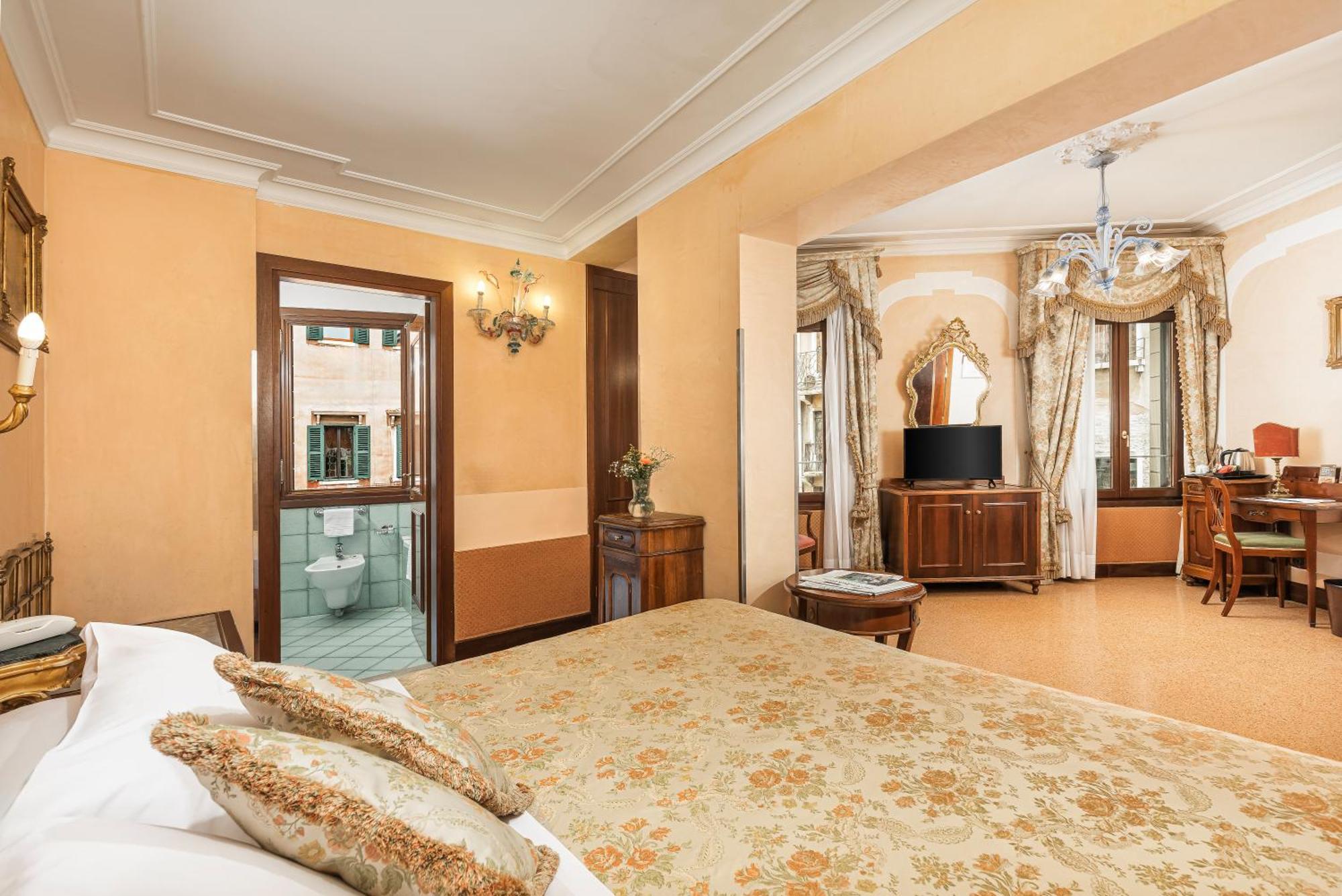 Hotel San Moise Venesia Bagian luar foto