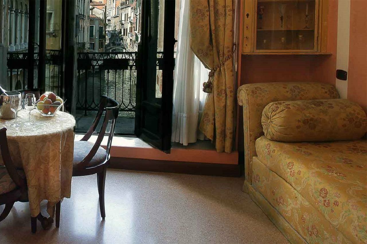 Hotel San Moise Venesia Bagian luar foto